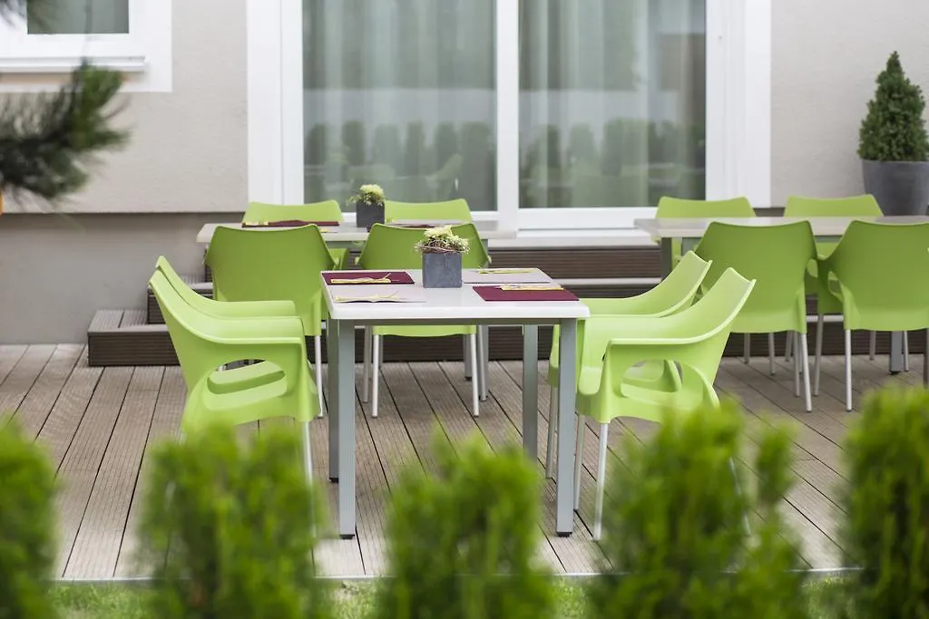 Hotel Zahn - geöffnet mit Frühstück&Abendessen bis 18.30 Uhr Elchingen 3*,